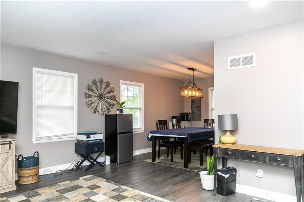 308 W Walnut Street — photo 7
