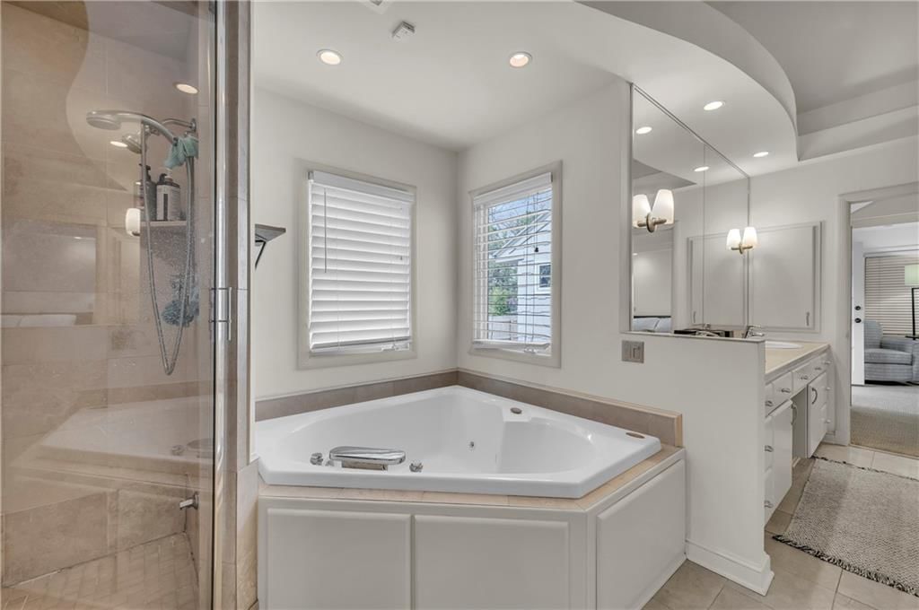 1204 W 67th Street — photo 27