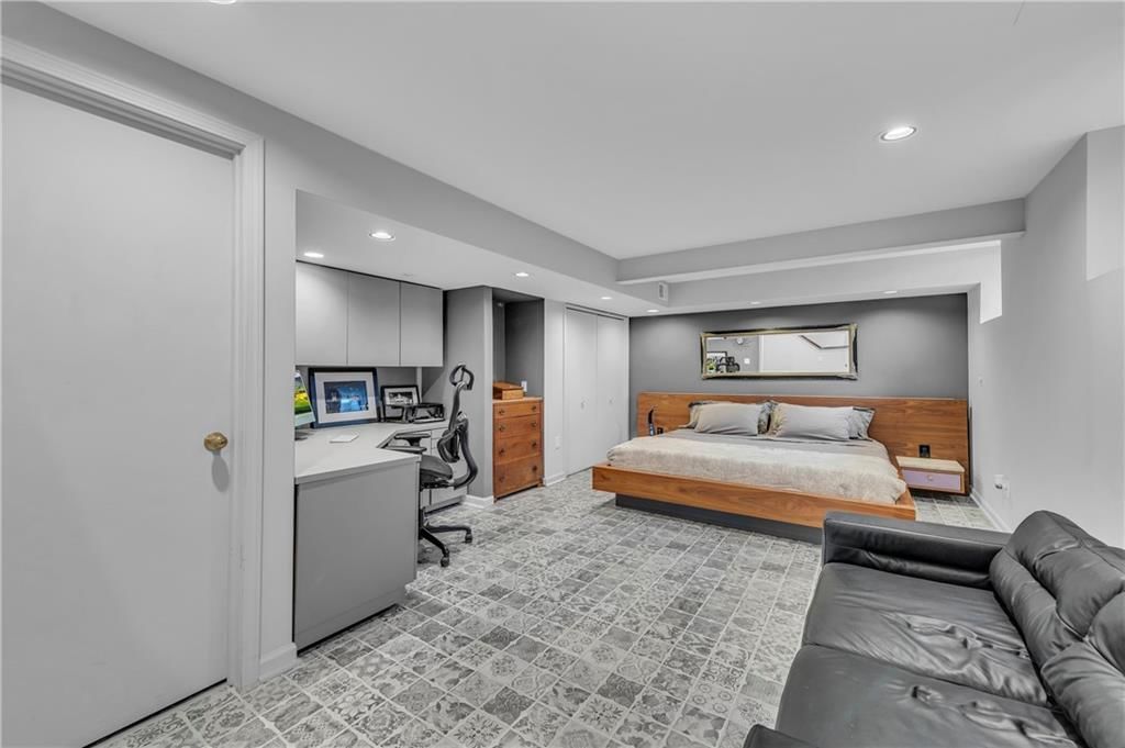 1204 W 67th Street — photo 34