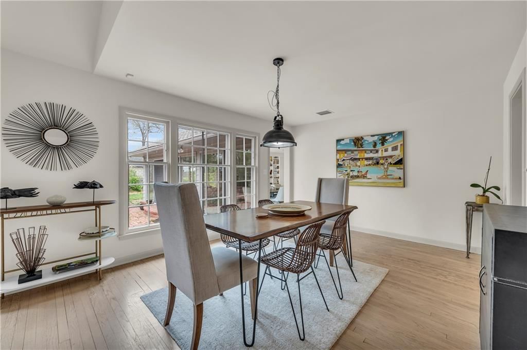 1204 W 67th Street — photo 9