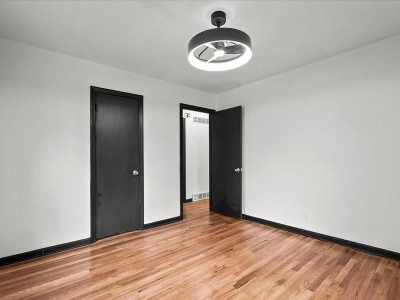 10204 Bellaire Avenue — photo 12