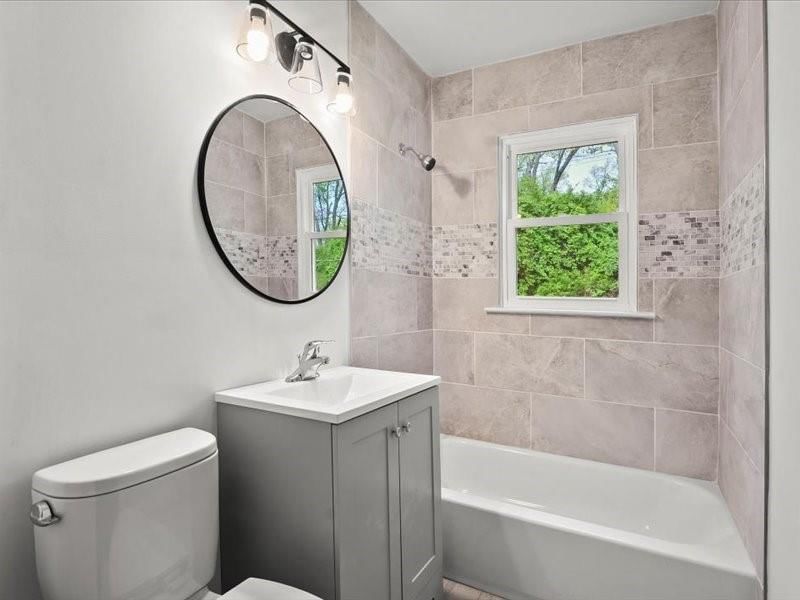 10204 Bellaire Avenue — photo 16