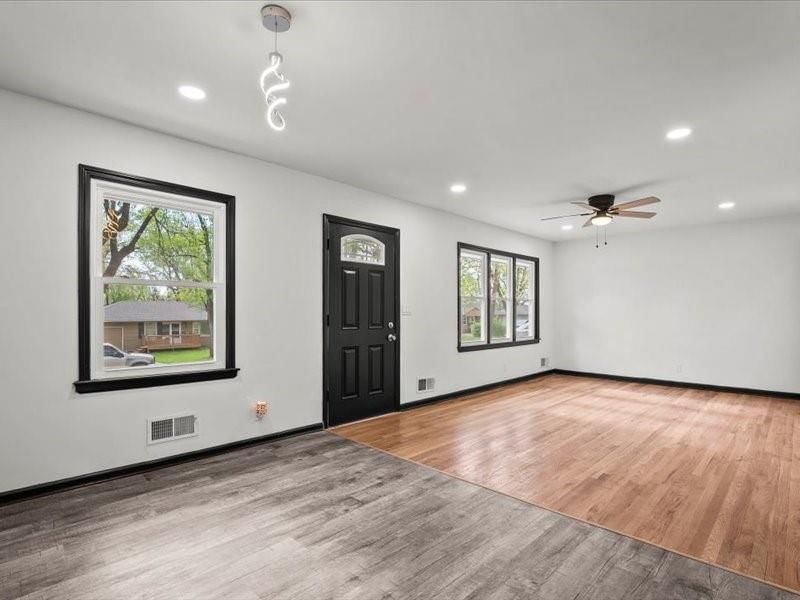 10204 Bellaire Avenue — photo 5
