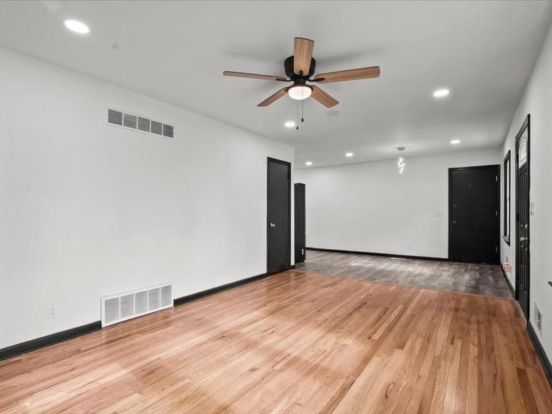 10204 Bellaire Avenue — photo 6