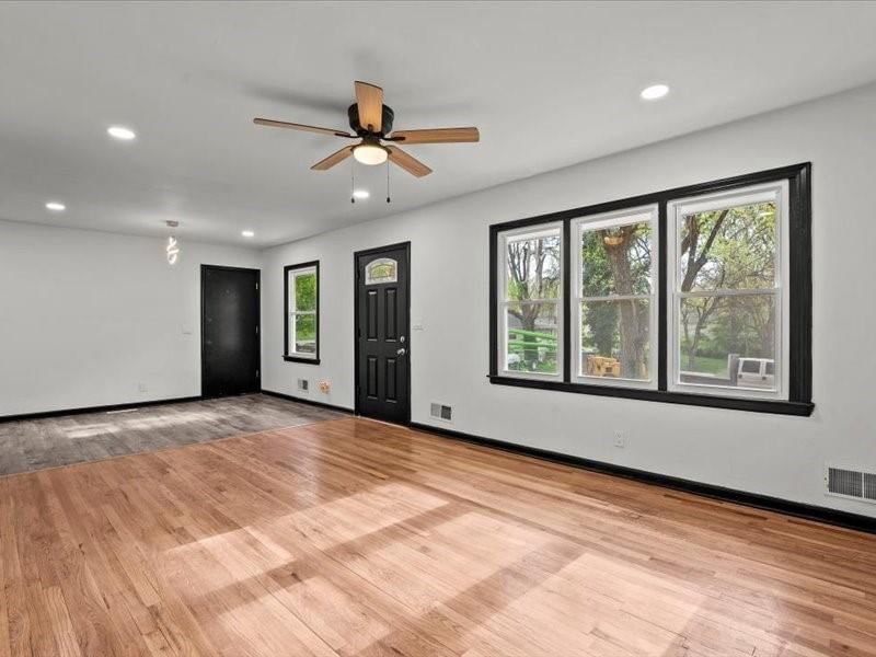 10204 Bellaire Avenue — photo 7