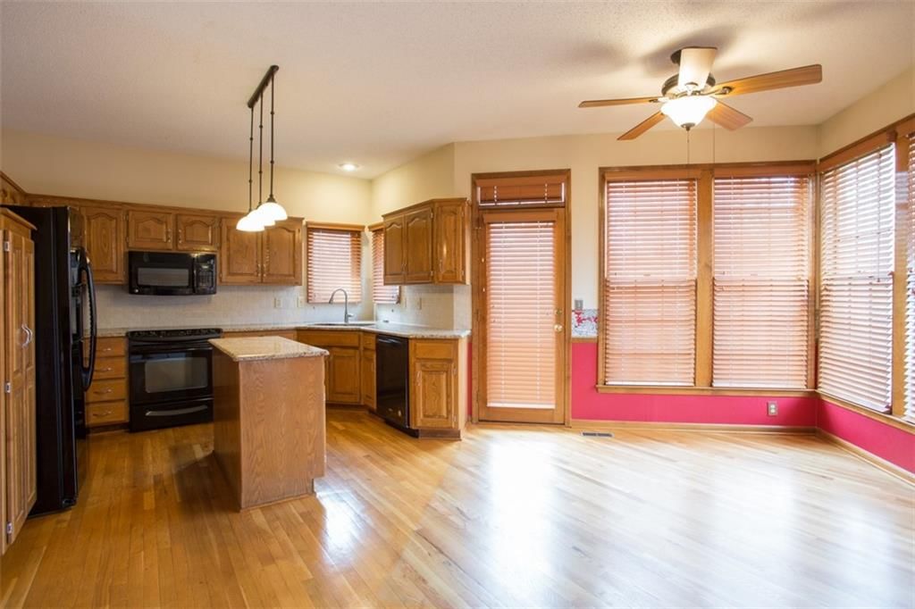 9806 W 131st Street — photo 16