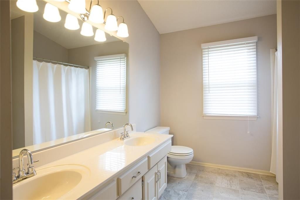 9806 W 131st Street — photo 35