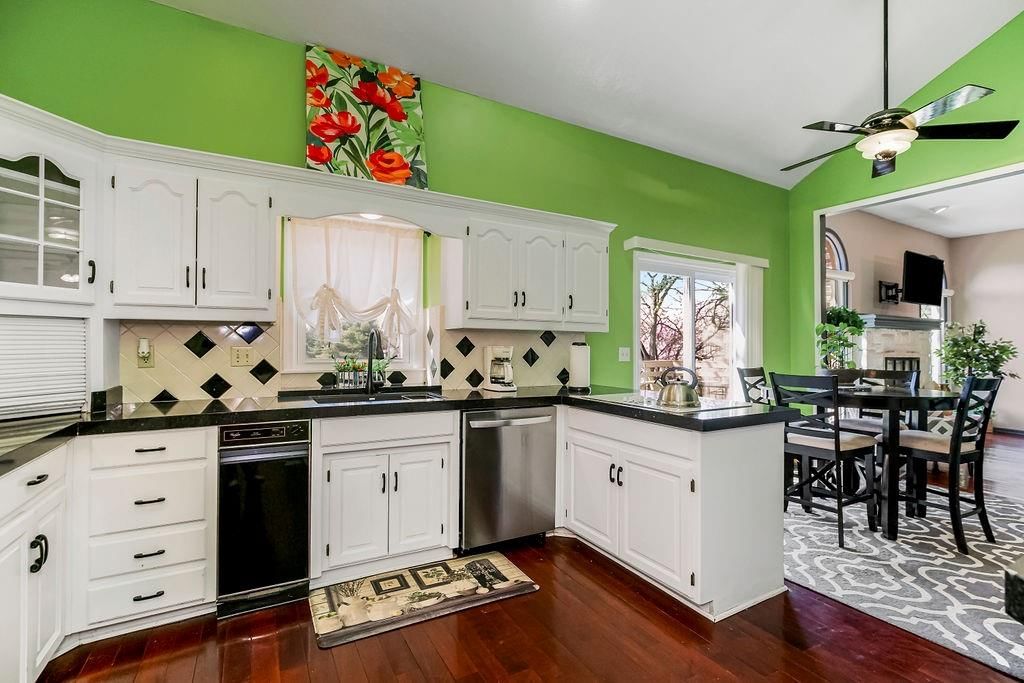 11504 Summit Street — photo 11