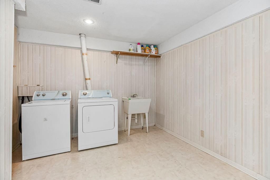8503 N CHATHAM Avenue — photo 26