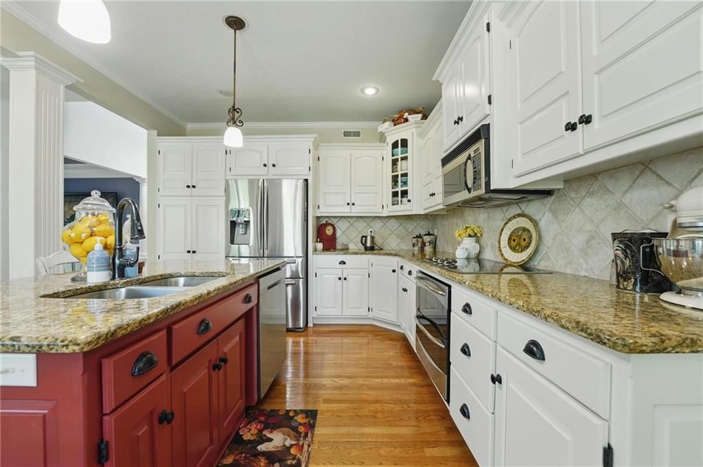 2202 Greenfield Court — photo 20