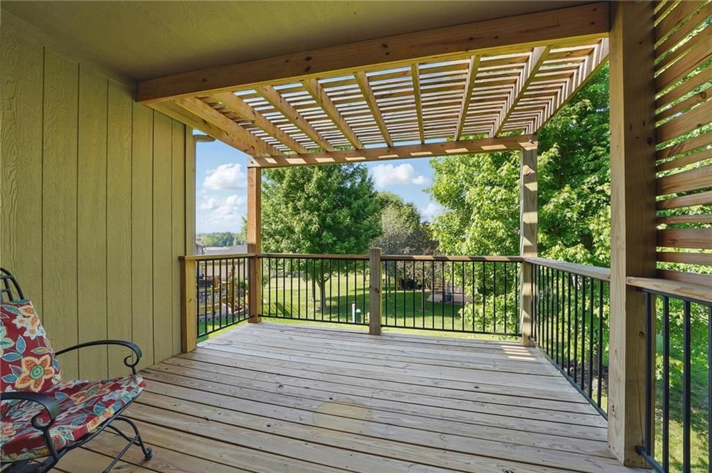 2202 Greenfield Court — photo 37