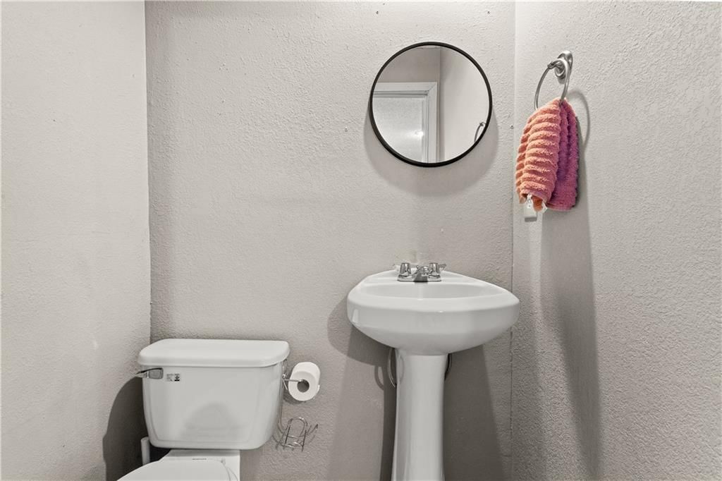 17804 Whitney Court — photo 32