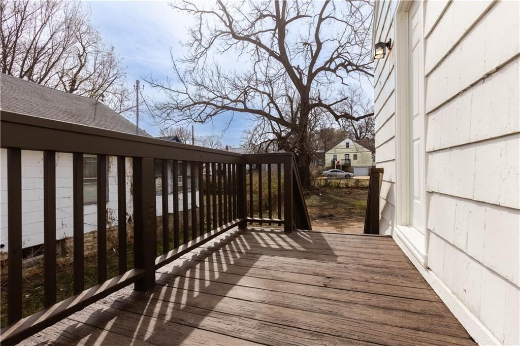1183 E 77th Street — photo 16