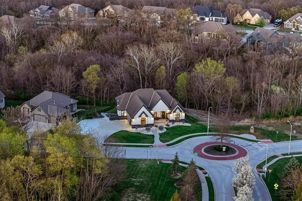 6837 N Myrtle Court — photo 20