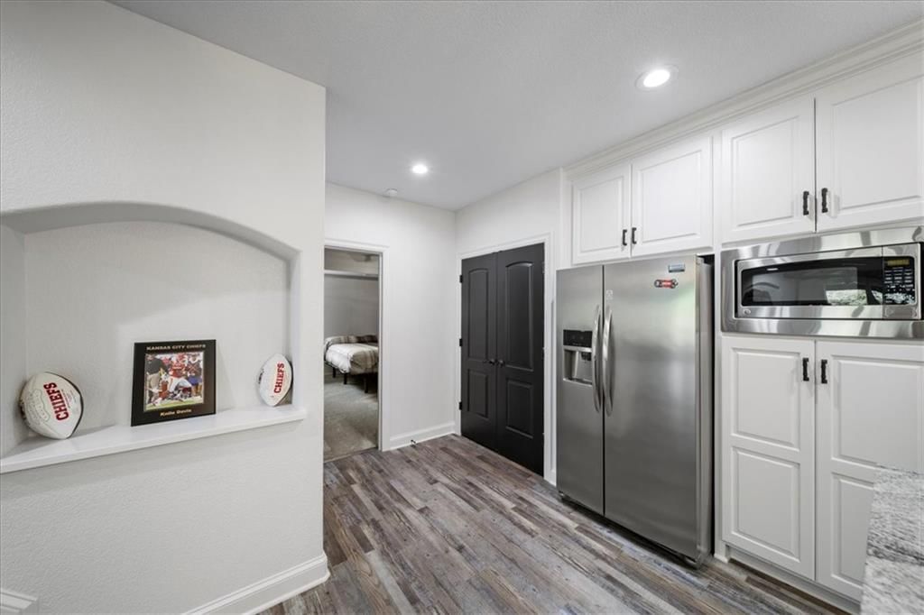 6837 N Myrtle Court — photo 64