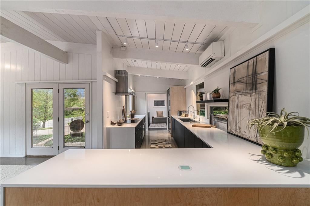 2400 W 86th Terrace — photo 11