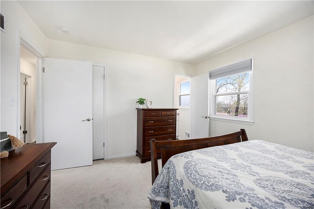10728 Wheeling Avenue — photo 18