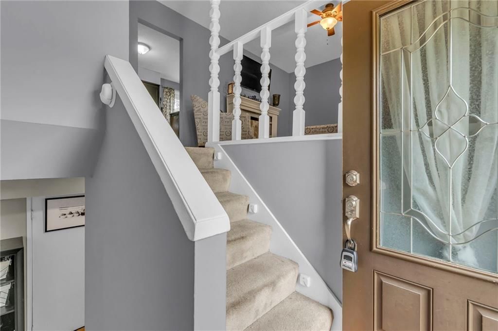 514 S Oak Street — photo 2