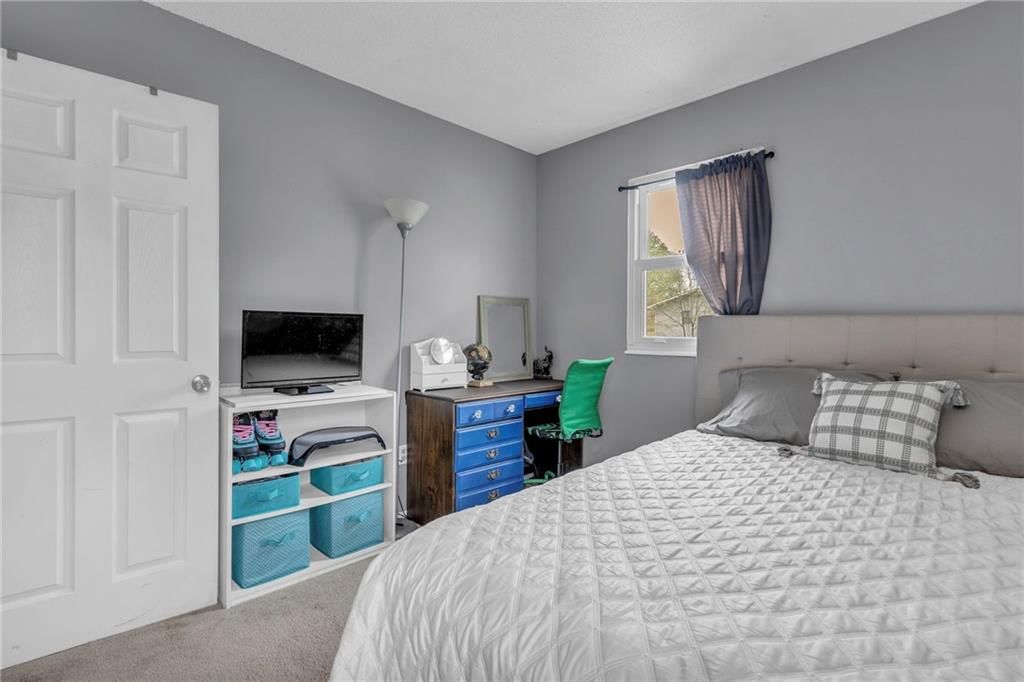 514 S Oak Street — photo 15