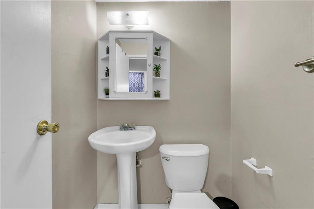 514 S Oak Street — photo 18