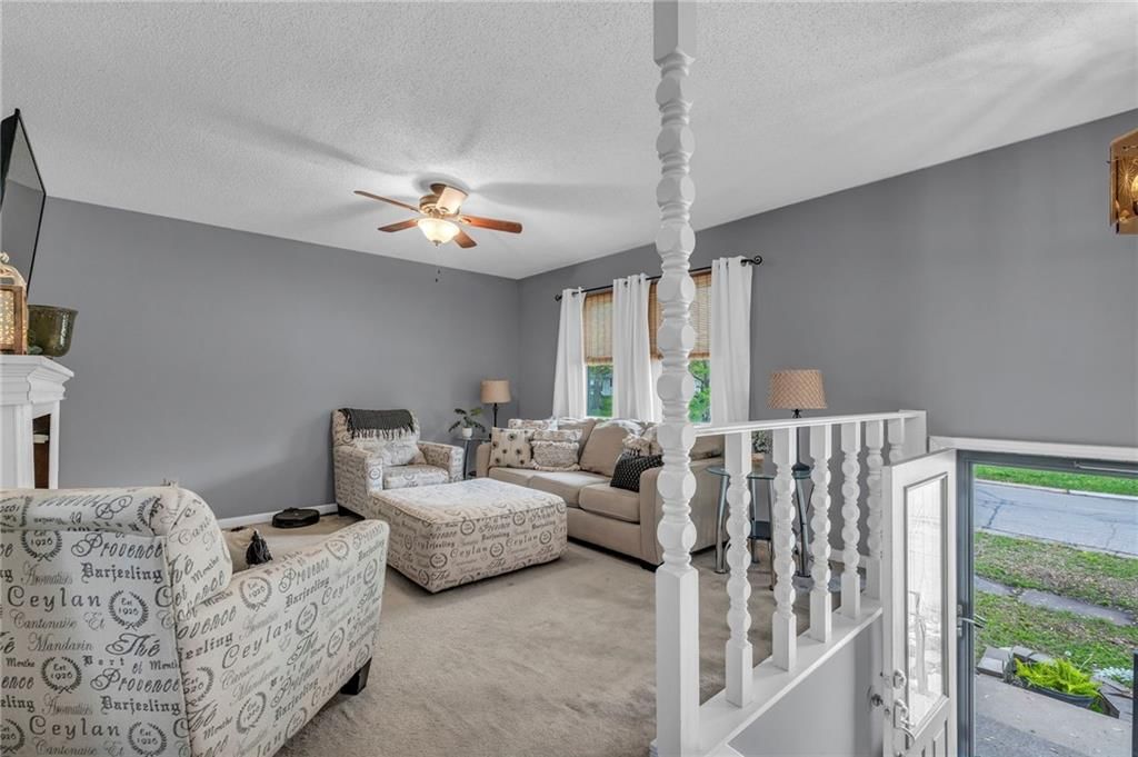514 S Oak Street — photo 3