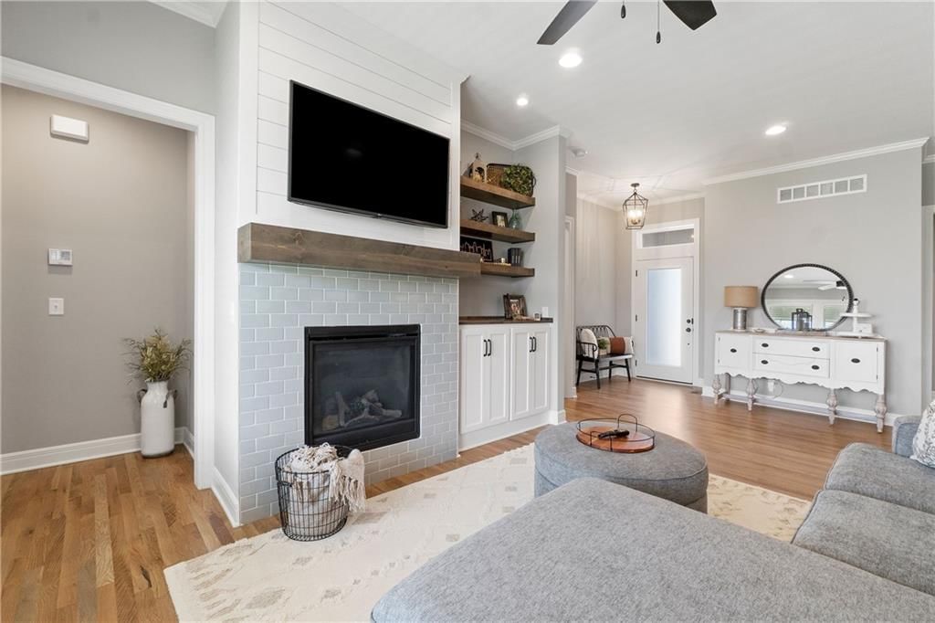 16955 W 168th Terrace — photo 7