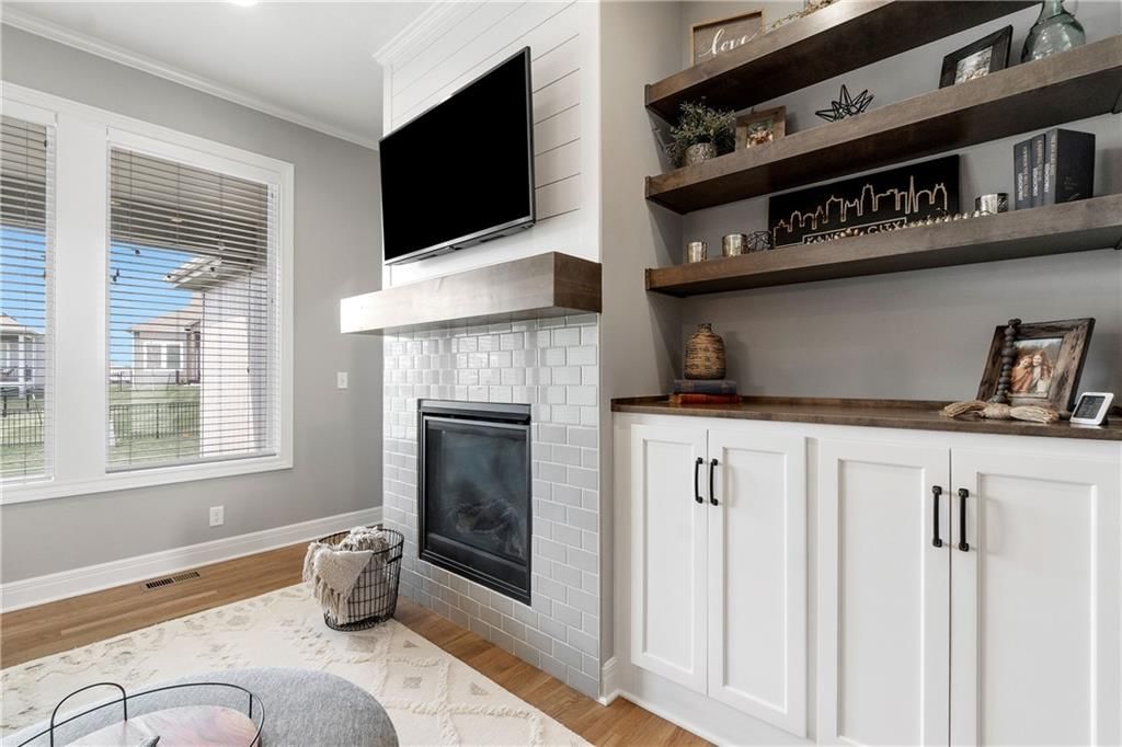 16955 W 168th Terrace — photo 8