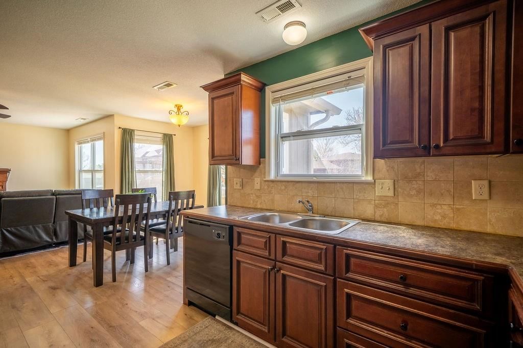 2605 Knollbrook Court — photo 15