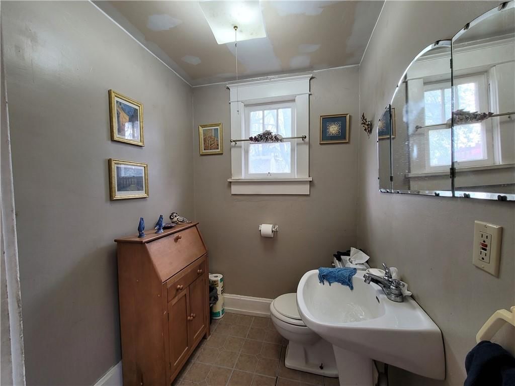 1709 Washington Avenue — photo 15