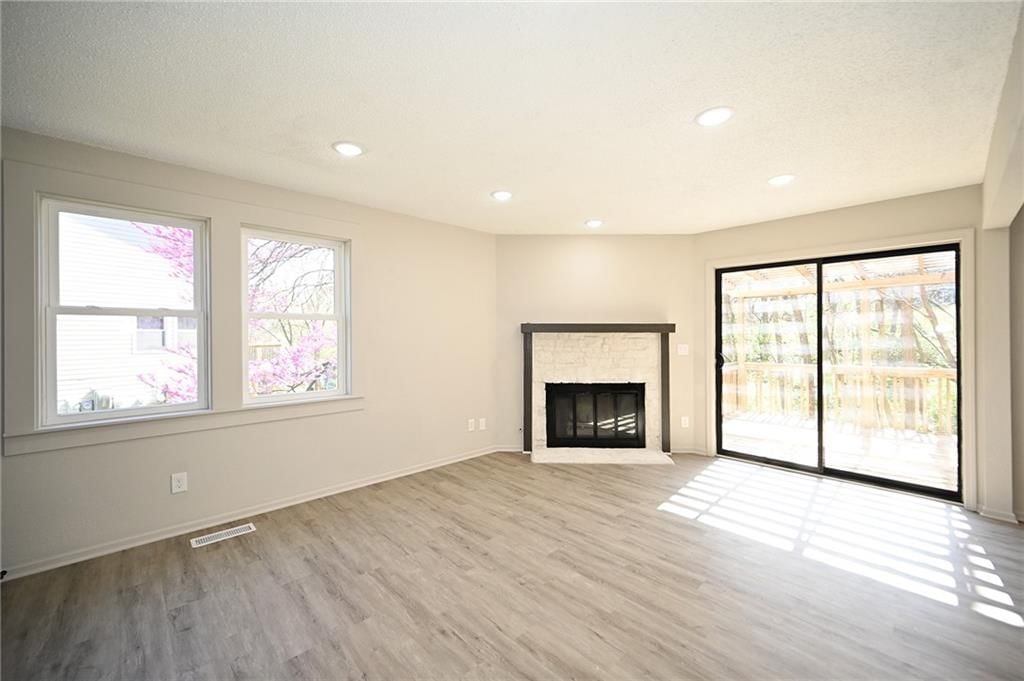 6816 N Fisk Avenue — photo 16