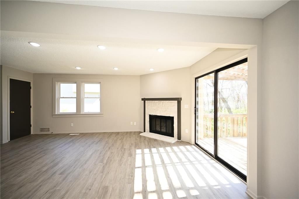 6816 N Fisk Avenue — photo 17