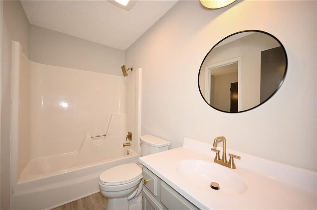 6816 N Fisk Avenue — photo 27