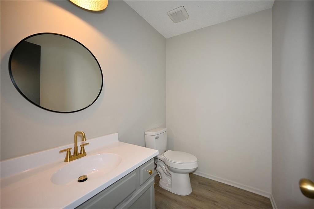 6816 N Fisk Avenue — photo 29