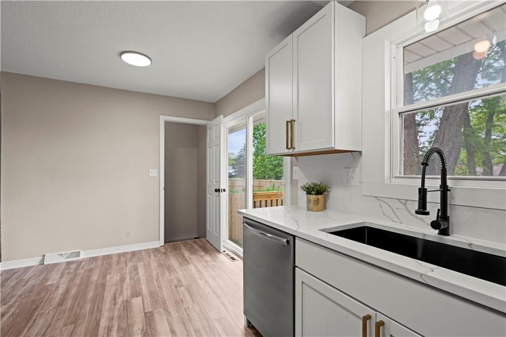 15312 E 48th Terrace — photo 15