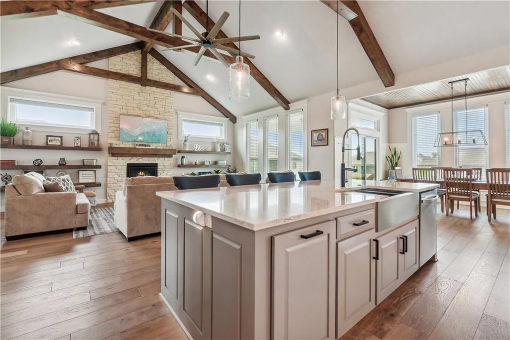 235 SW Eagles Ridge Drive — photo 16