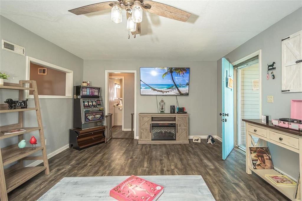 1407 S Cedar Street — photo 13