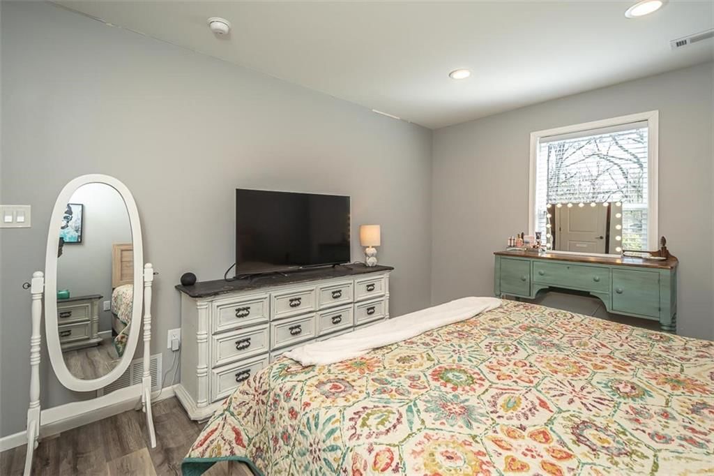1407 S Cedar Street — photo 30