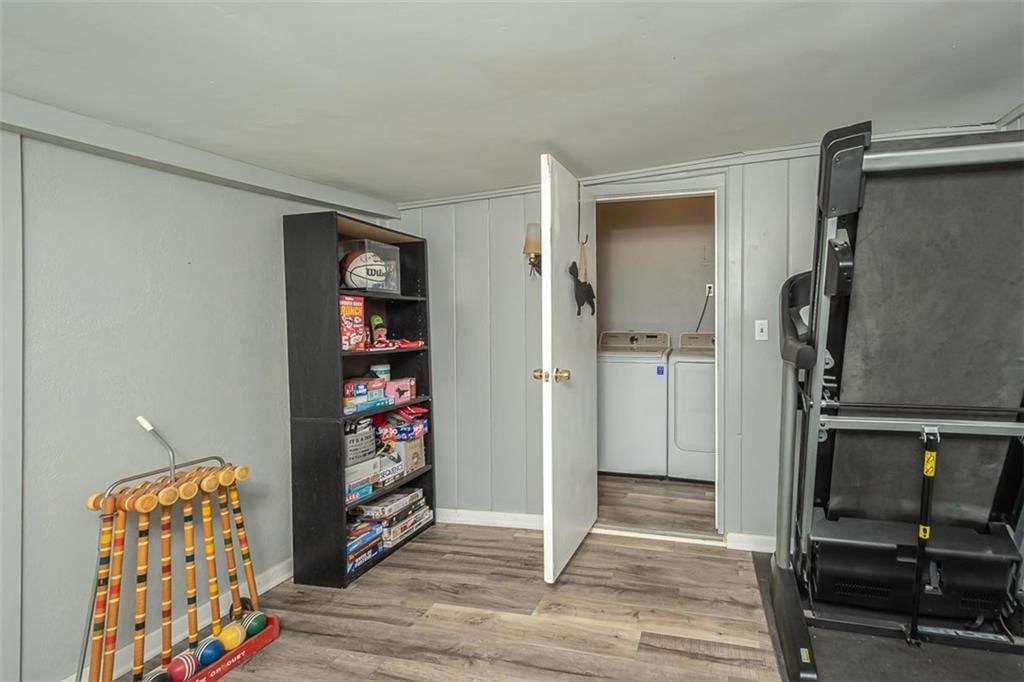 1407 S Cedar Street — photo 38