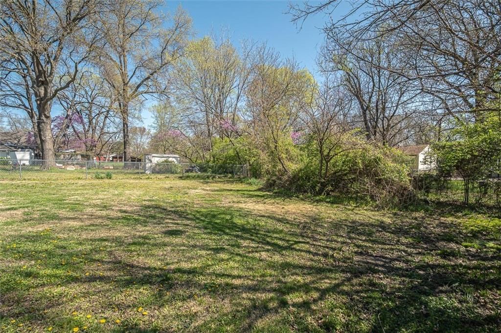 1407 S Cedar Street — photo 47