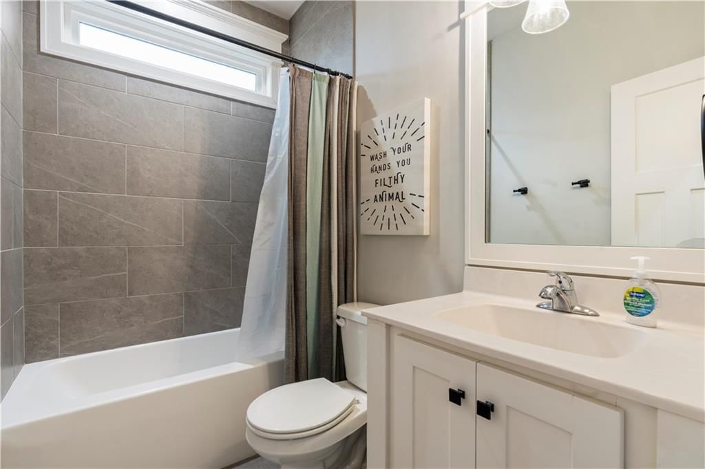 512 SW Meadowood Drive — photo 29