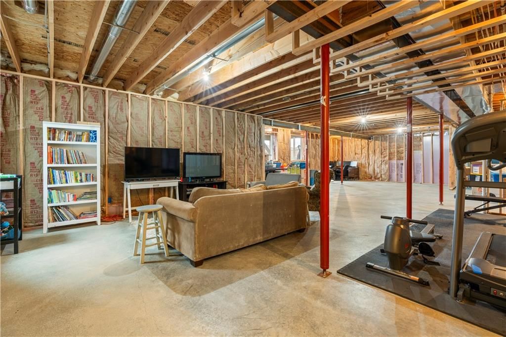 512 SW Meadowood Drive — photo 32