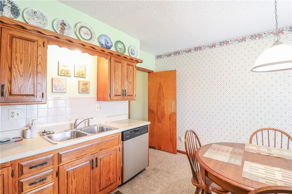 1601 S Market Street — photo 10