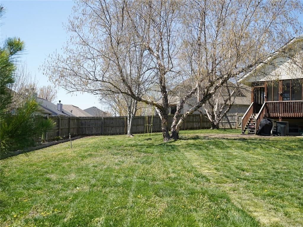209 Westgate Court — photo 18