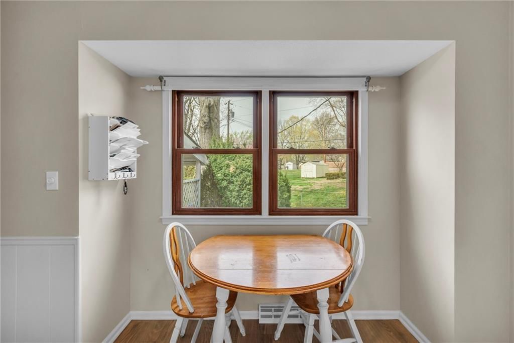501 NW Wedgewood Drive — photo 11