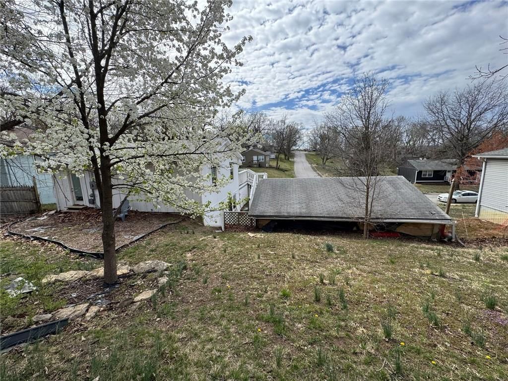 11402 E 10th Street — photo 19