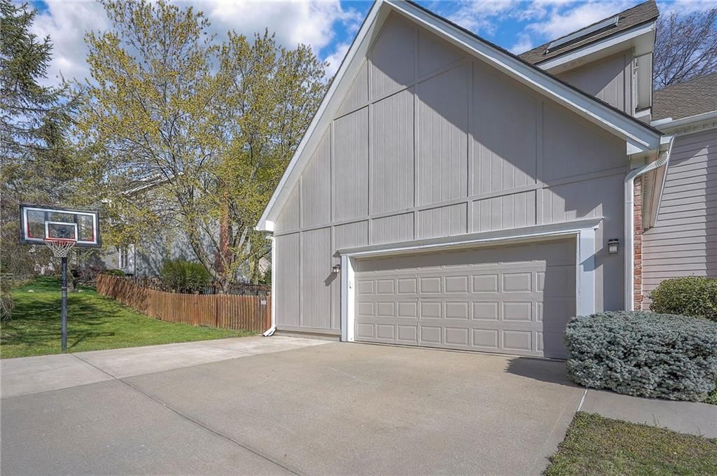 12900 Cedar Street — photo 42