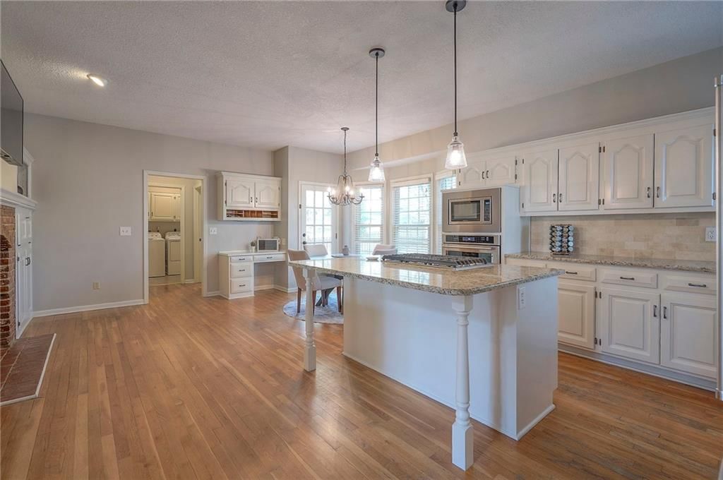 12900 Cedar Street — photo 9