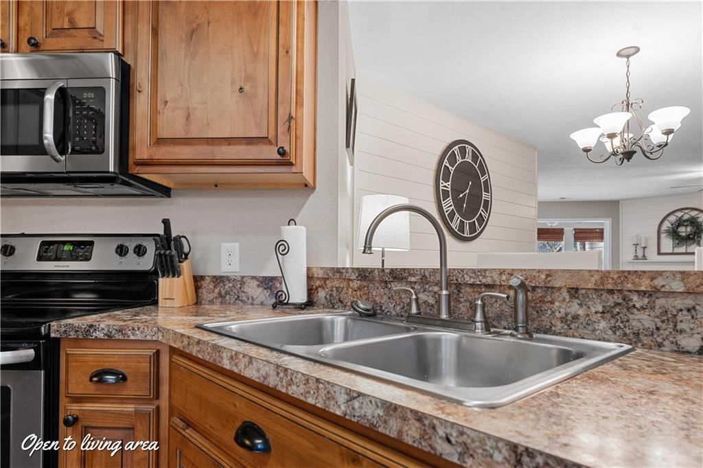 343 Wimbledon Drive — photo 14