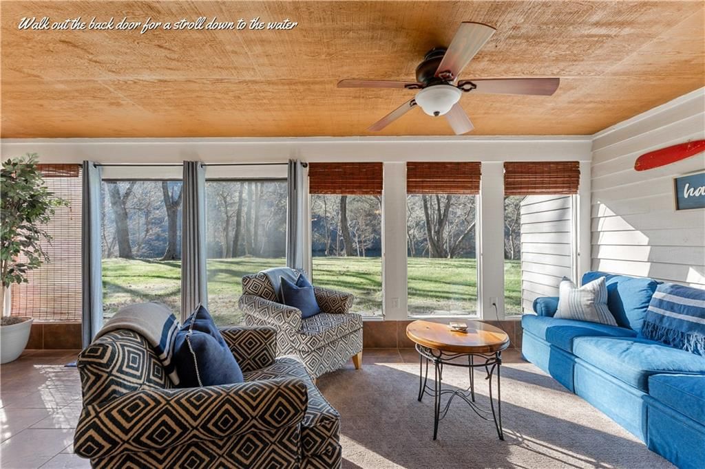 343 Wimbledon Drive — photo 3