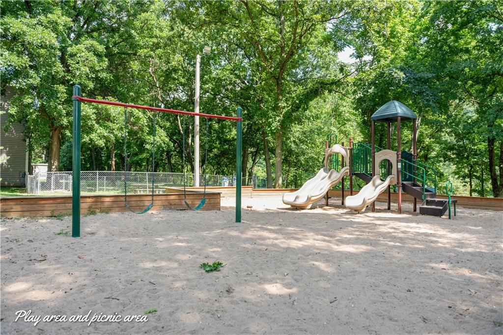 343 Wimbledon Drive — photo 30